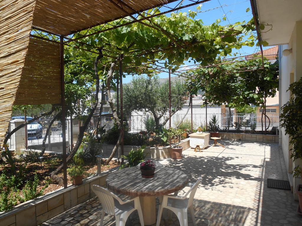 Apartments Bresan تروغير المظهر الخارجي الصورة